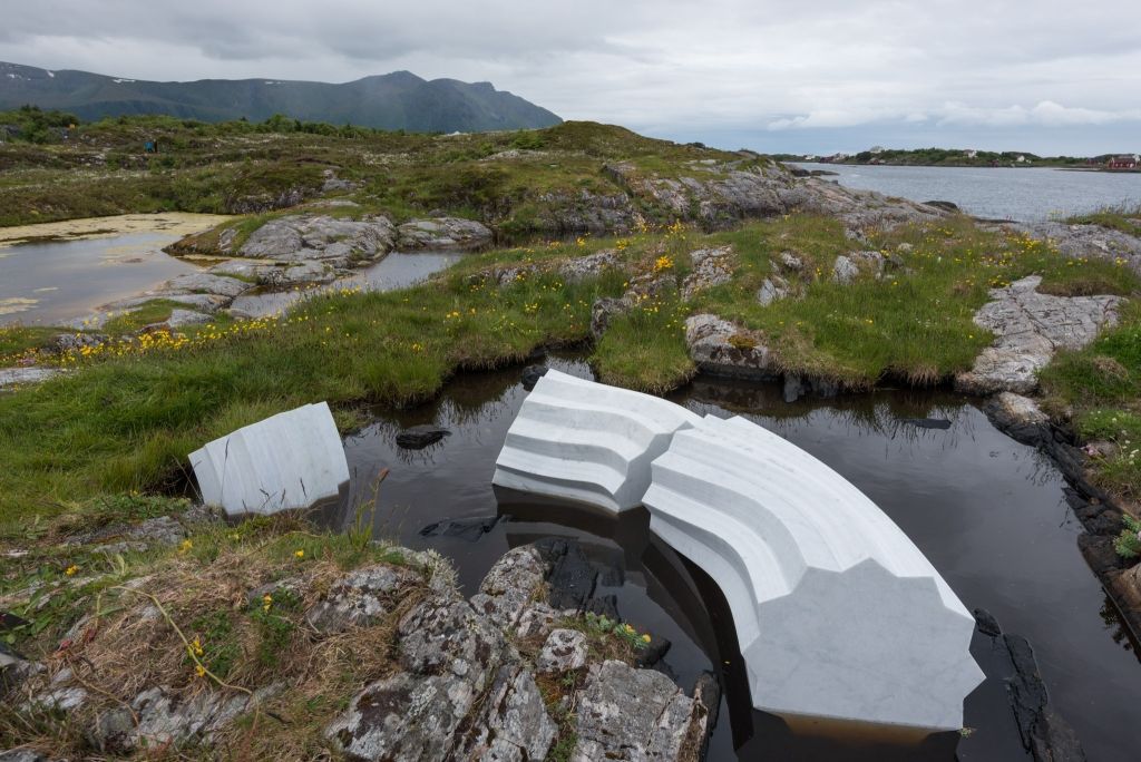 binary-944939-1044956